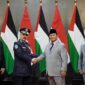Menteri Pertahanan Prabowo Subianto menerima kunjungan kehormatan dari Kepala Kepolisian Palestina, Mayor Jenderal Yousef Al-Hilo di Kantor Kementerian Pertahanan. (Dok. Tim Media Prabowo) 
